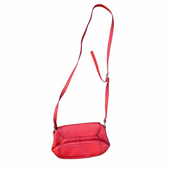 Calvin Klein red leather crossbody smaller bag - Picture 2 of 5